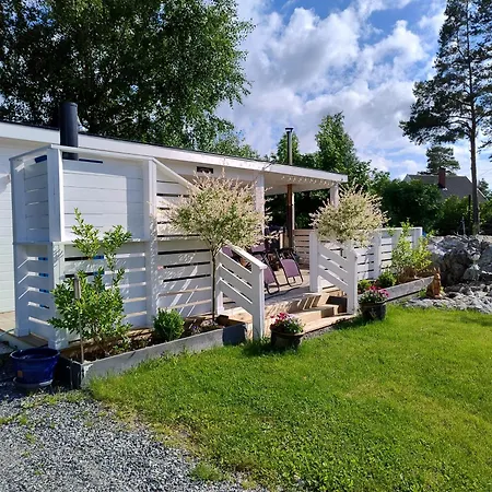 Koselig Liten Med Hyggelig Uteplass Kragero