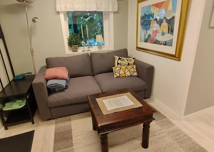 Koselig Liten Med Hyggelig Uteplass * Kragerø